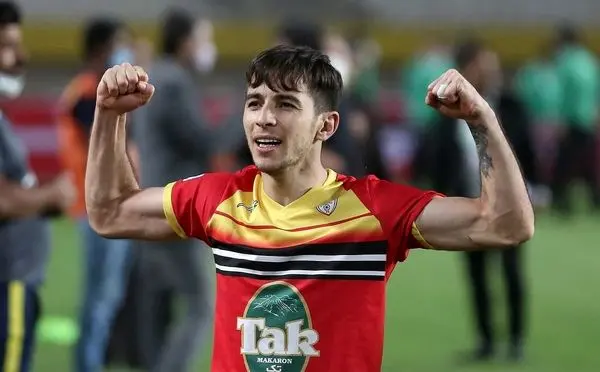 احمدزاده از فولاد جدا میشود