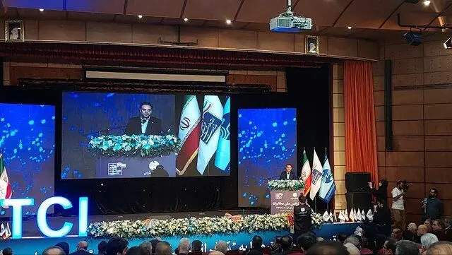 اتصال فیبرنوری پایه رشد اقتصاد دیجیتال ایران است