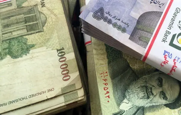 حداقل حقوق سال آینده ۲ میلیون و ۸۰۰ هزار تومان تعیین شد
