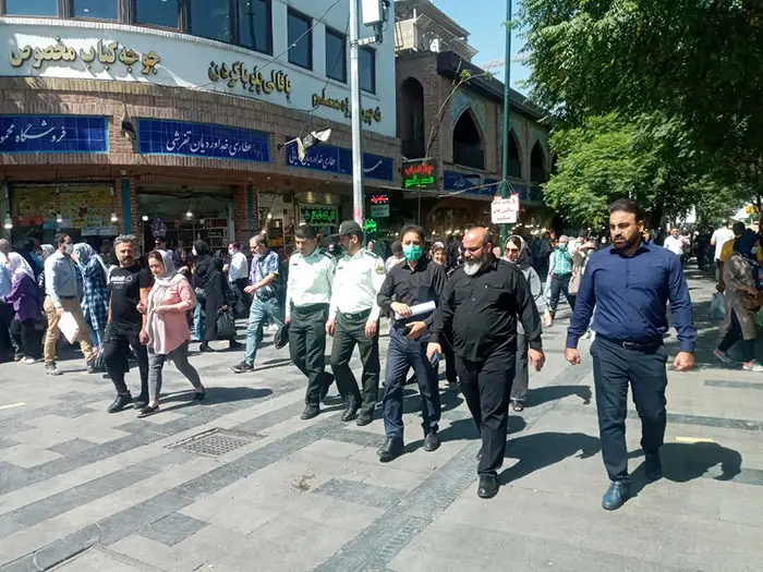 تجلیل هیأت امنای بازار تهران از شهرداری منطقه 12


