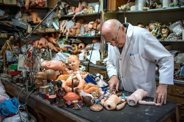 دکتر عروسک‌ها در پاریس + تصاویر 