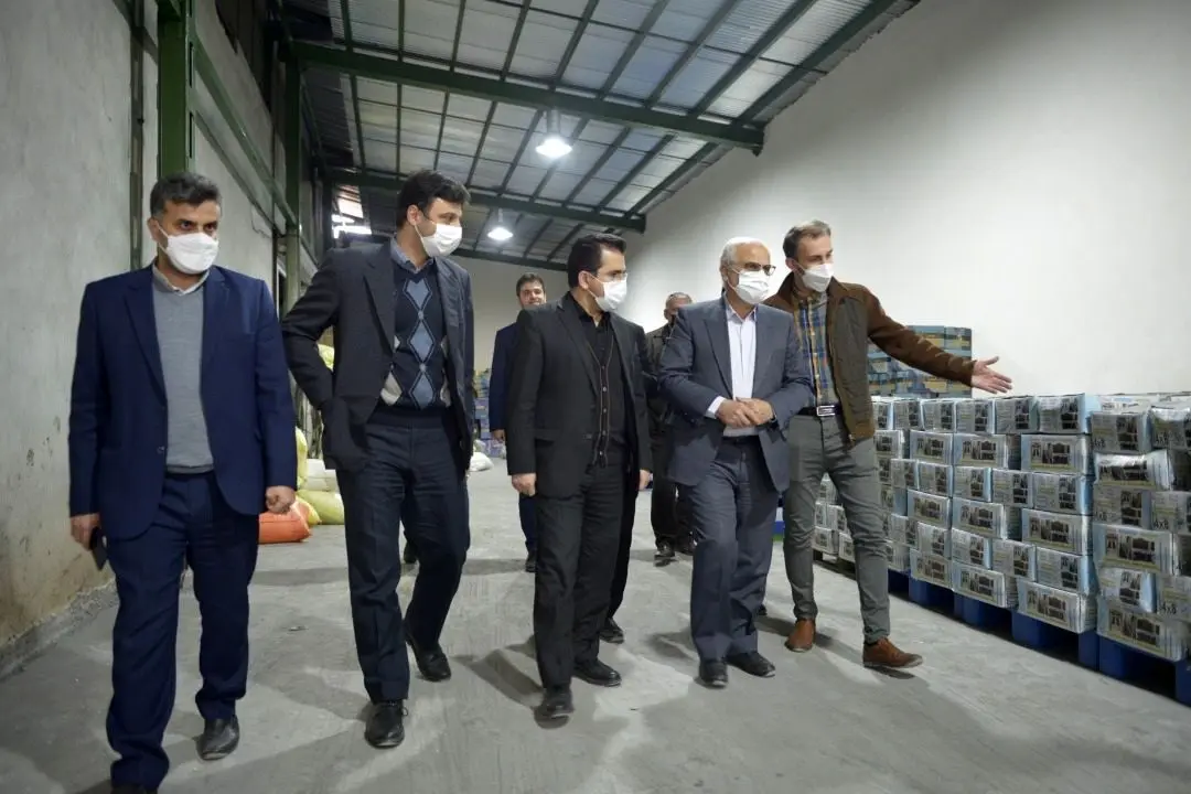 مهندس اکبری مقدم از صادر کننده صنعتی منطقه آزاد انزلی دیدار کرد