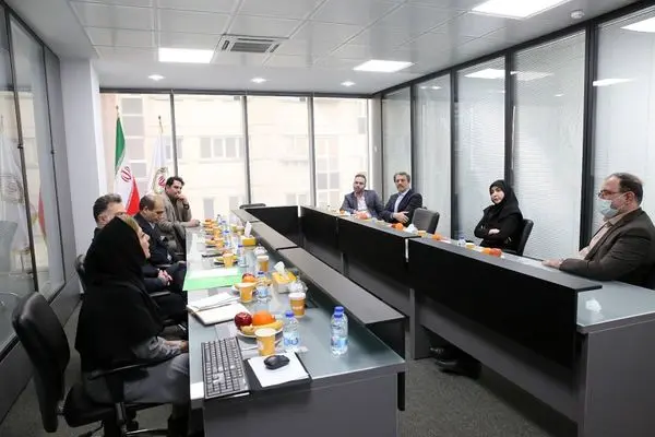 بازدید اعضای هیات عامل بانک ملی ایران از اداره کل مدیریت اطلاعات بانکی