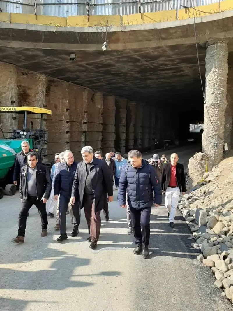 بازدید شهردار تهران از پروژه احداث زیرگذر کوی نصر

