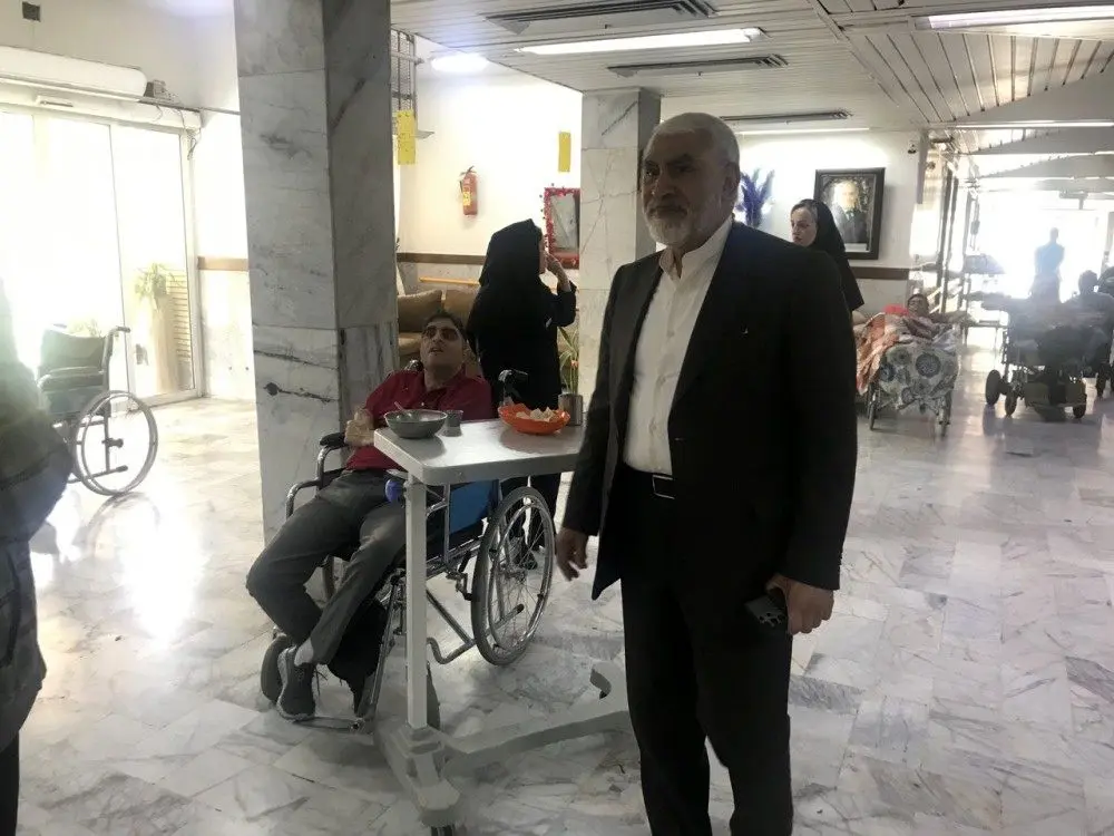 بازدید مدیرعامل موسسه اعتباری ملل از آسایشگاه خیریه کهریزک

