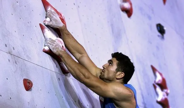 علیپور مدال برنز جام جهانی سنگ نوردی را به دست آورد