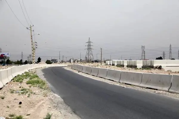  ایمنسازی بخشی از مسیر مواصلاتی بین بزرگراه خلیج فارس و بزرگراه شهید هاشمی با نصب 300 نیوجرسی