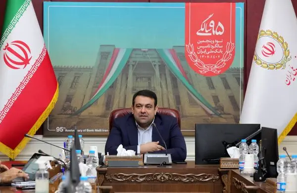 حضور مدیر عامل بانک ملی ایران در مرکز تماس اداره کل روابط عمومی