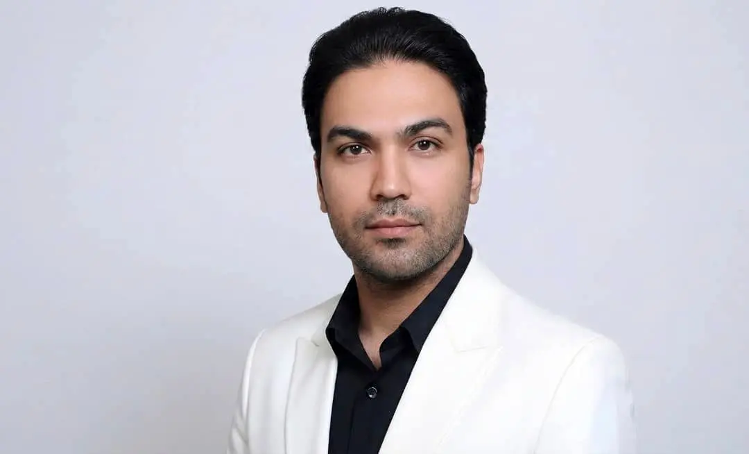 گواهینامه پژوهشگر عالی دانش‌محور به دکتر مجید ملانادعلی پیشنماز اهدا شد

