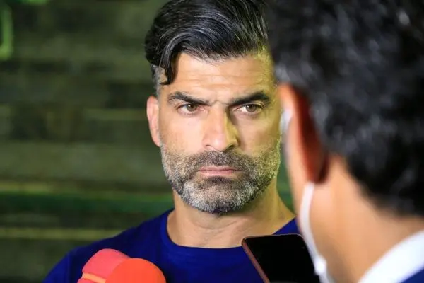 رحمان رضایی دیدار استقلال و سپاهان را رصد میکند