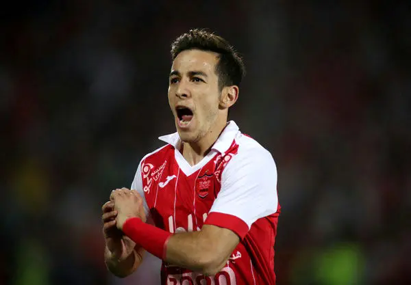 فرشاد احمدزاده به پرسپولیس پیوست