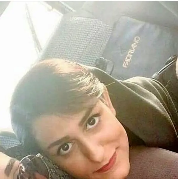 تصویری از شهرزاد مدیری در خودروی شخصی اش+عکس