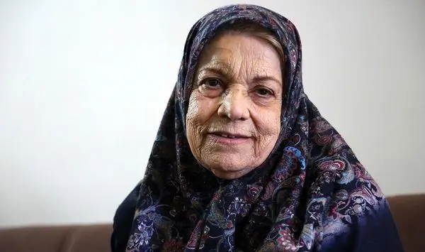 خانم بازیگر مشهور در بیمارستان بستری شد! +عکس