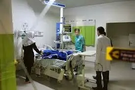 عیادت نماینده وزیر آموزش و پرورش از دانش آموزان مصدوم زاهدانی