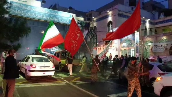 حرکت کاروان سرود "آوای انقلاب " درمحلات منطقه2