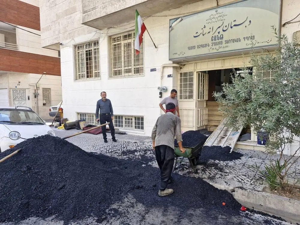 بهسازی آسفالت مدارس ارامنه در محله مجیدیه