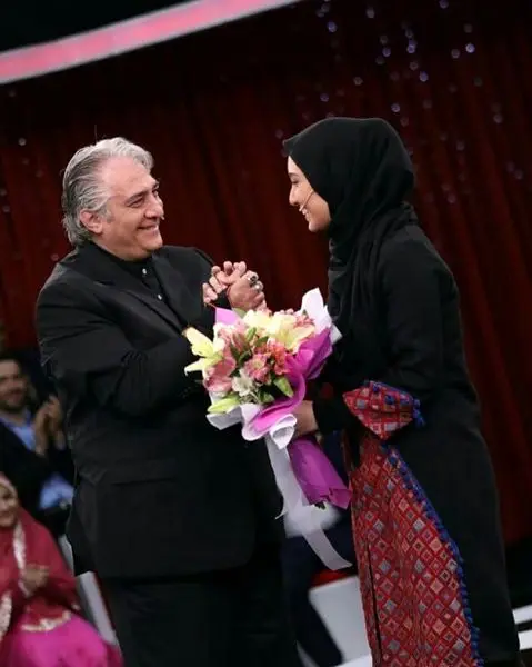 بازیگر مشهور و کم پیدای تلویزیون در کنار دخترش+عکس