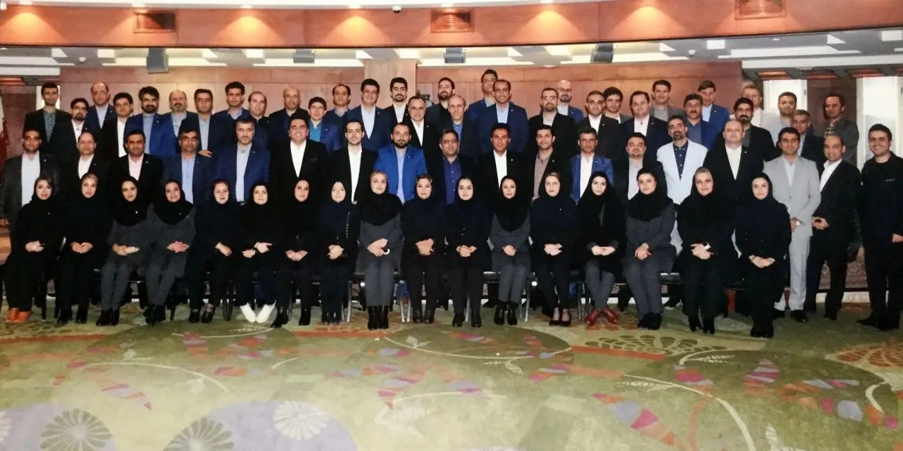 هجدهمین گردهمایی مدیران ستادی و استانهای بیمه رازی در شهر شیراز برگزار شد
