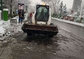  سازمان مدیریت پسماند اقدام به تهیه، آماده‌سازی و اوورهال ماشین‌آلات تخصصی برف‌روبی کرده است.
