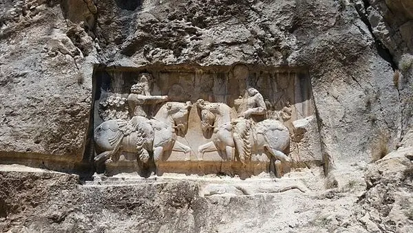 سفر از محل بازی چوگان شاهان ساسانی تا سواحل بوشهر

