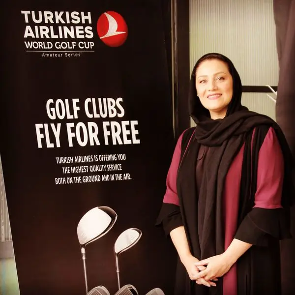 پوشش شبنم مقدمی، کنار دریا + عکس