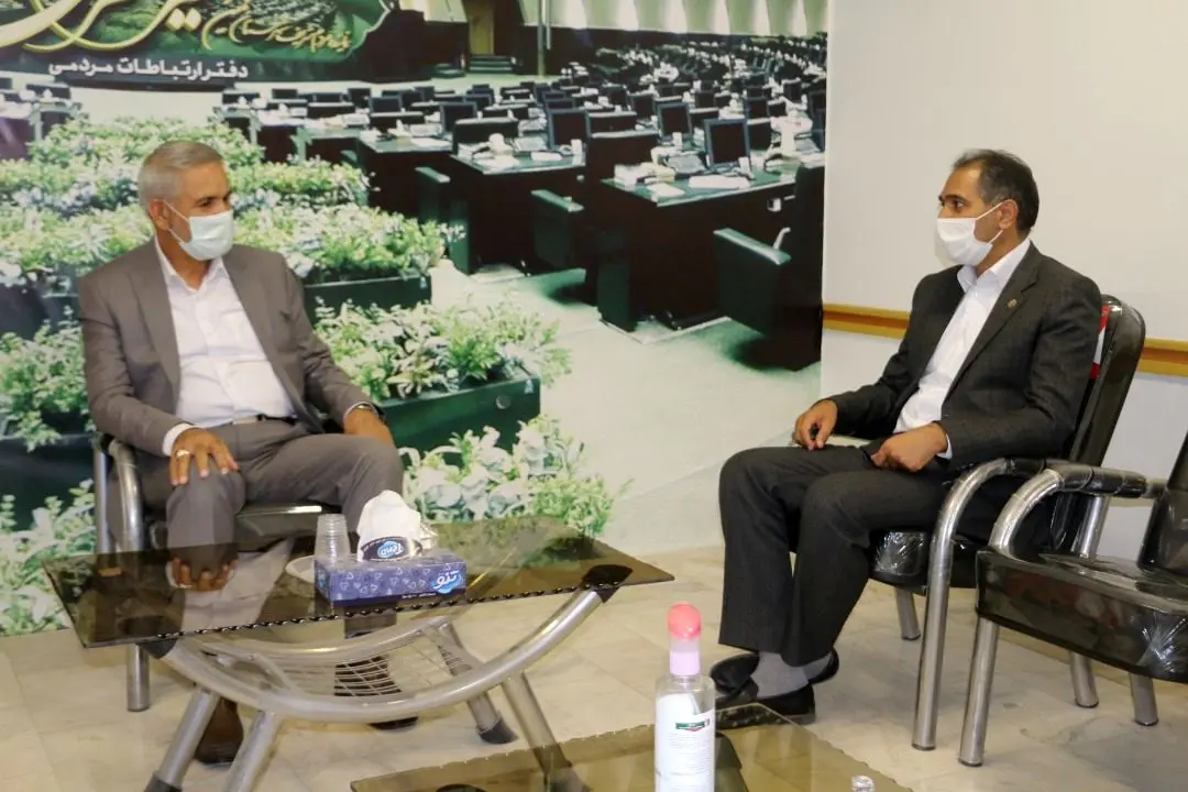 با اجرای مصوبات فعلی، مخابرات روز به روز ضعیف تر می شود.

