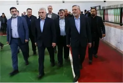 بازدید وزیر کار از مجموعه ورزشی کارگران شهرستان صومعه‌سرا

