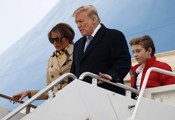 ترامپ با خانواده به تعطیلات رفت+ عکس