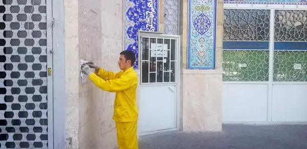 پاکسازی و نظافت  بصری شمال شرق تهران ادامه دارد