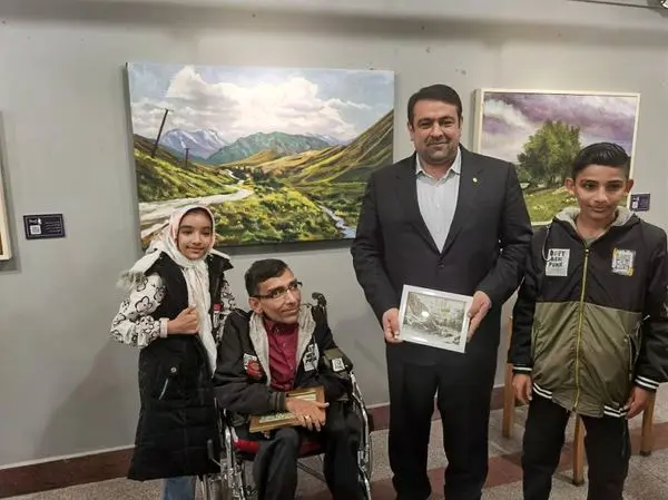 بازدید و گفتوگوی مدیرعامل بانک ملی ایران با هنرمندان جشنواره «همام»