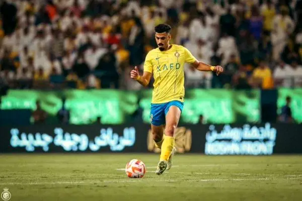 دروازهبان استقلال موقعیتهای زیادی را از ما گرفت