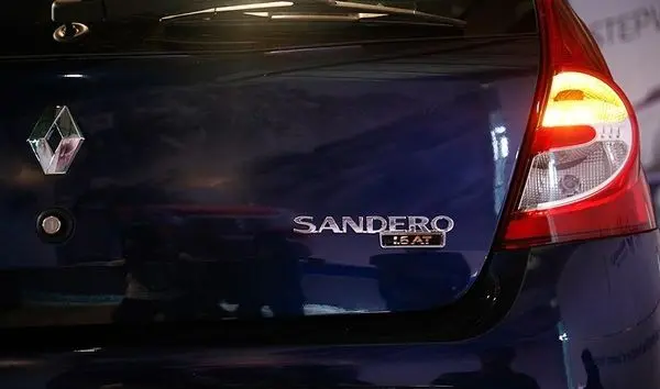 تعیین تکلیف ساندروهای پیش فروش شده از زبان مدیرعامل سایپا