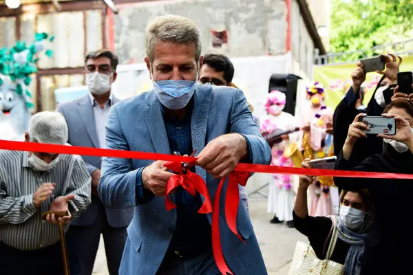 نخستین باغچه مشارکتی تهران در محله تاکسیرانی  افتتاح شد