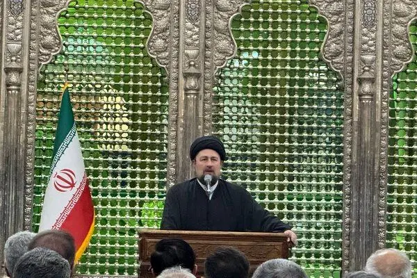 امیدوارم مجلس با همدلی با دولت مشکلات کشور را مرتفع کند