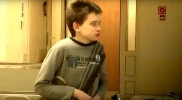 مرد 25 ساله در بدن پسر 12 ساله!+عکس