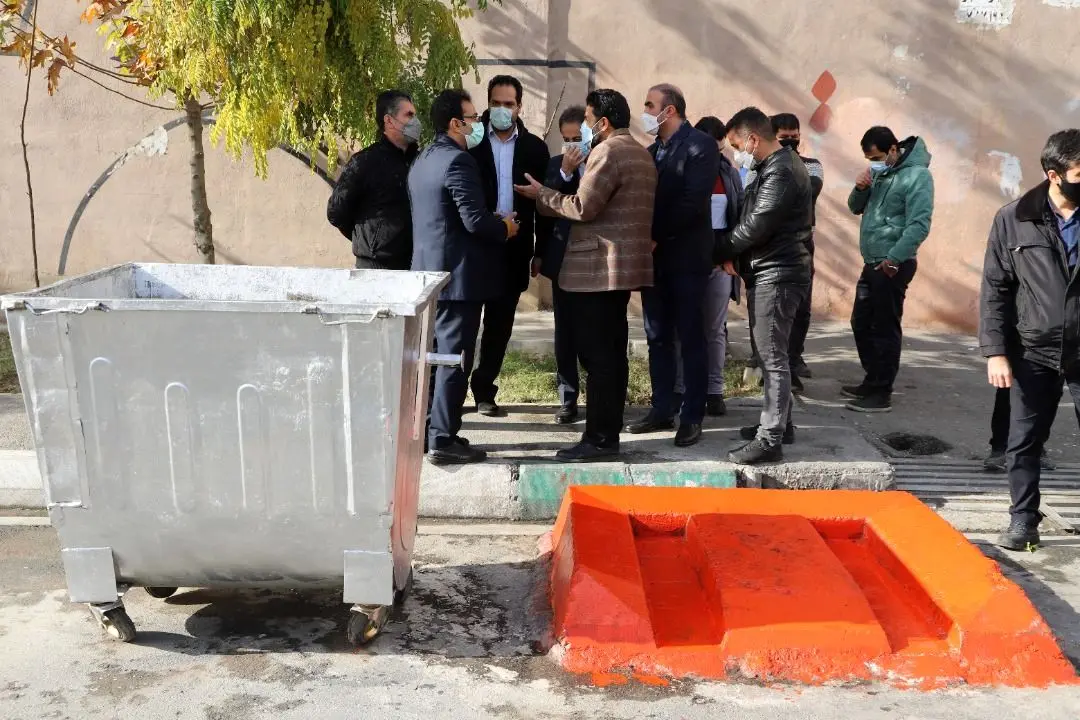 بهسازی معابر محل سکونت خانواده معظم شهدای منطقه۷ در طرح تحول نگهداشت شهر 

