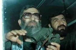 تصویر دیده نشده از رهبر انقلاب کنار شهید صیاد شیرازی و محسن رضایی
