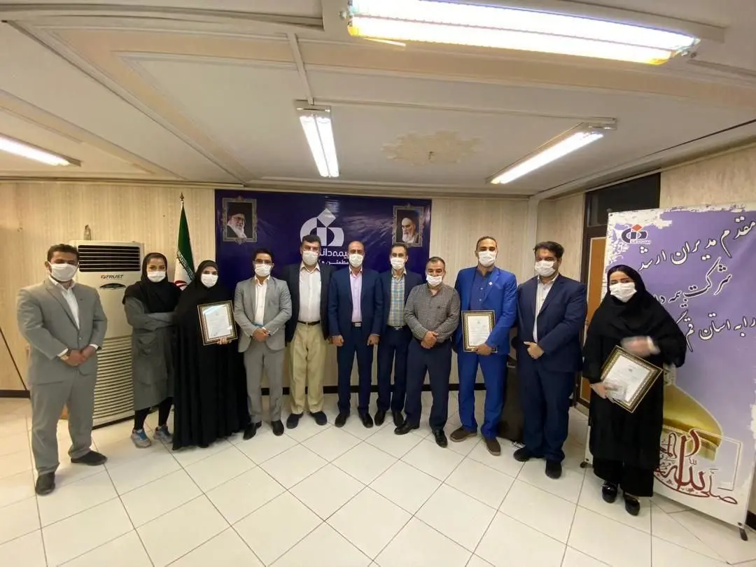 قدردانی از نمایندگان برتر شعبه قم بیمه دانا


