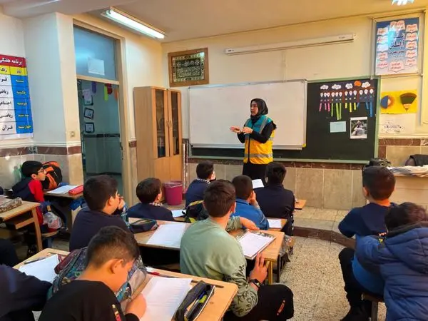 عضویت و آموزش بیش از 4 هزار نیرو در قالب گروه های دوام در منطقه ۱۳ 

