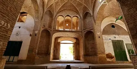 تعیین و بازنگری ضوابط آثار تاریخی شهر نراق