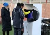ممبینی: اشتباه با وجود VAR قابل قبول نیست