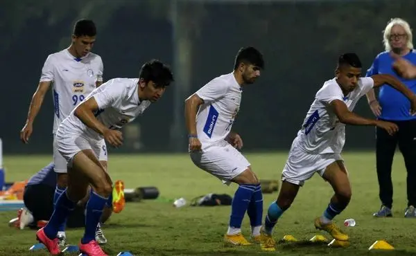 9 استقلالی در انتظار پیشنهاد باشگاه برای تمدید