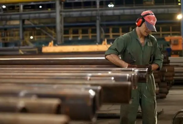 لوله‌های بدون درز بسته لالی طرح ۲۸ مخزن مناطق نفتخیز جنوب در خوزستان ساخته می‌شود
