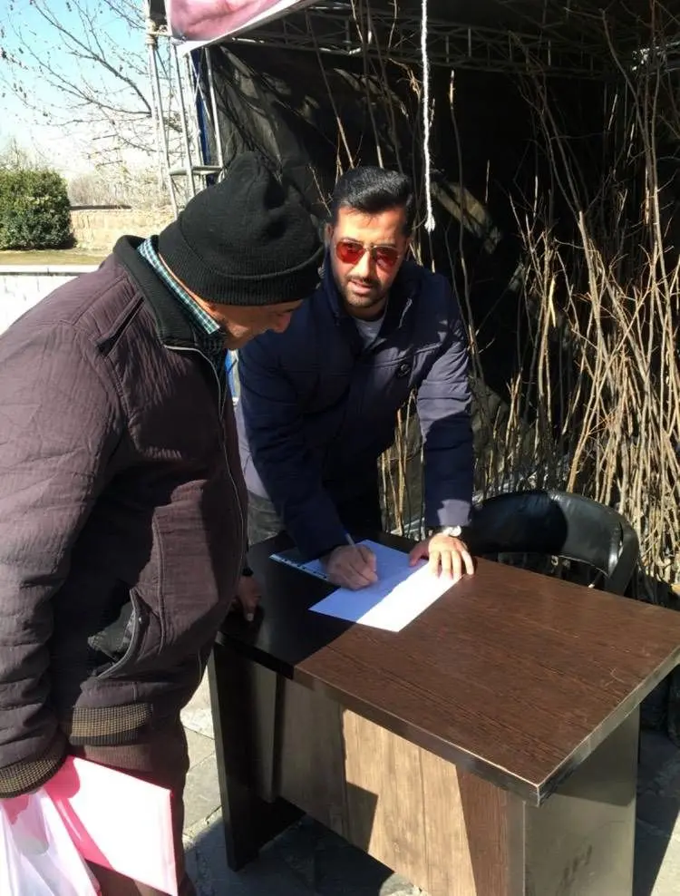 راه اندازی غرفه های اهدای نهال رایگان به شهروندان منطقه یک 

