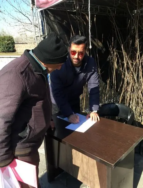 راه اندازی غرفه های اهدای نهال رایگان به شهروندان منطقه یک