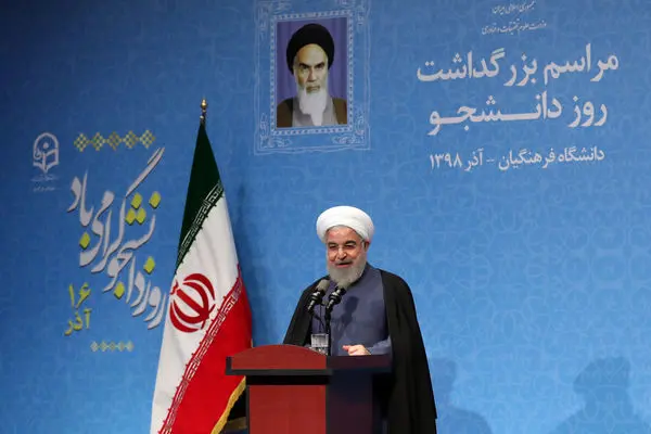 نقد دانشجو باید بی محابا و در عین حال با محتوا باشد