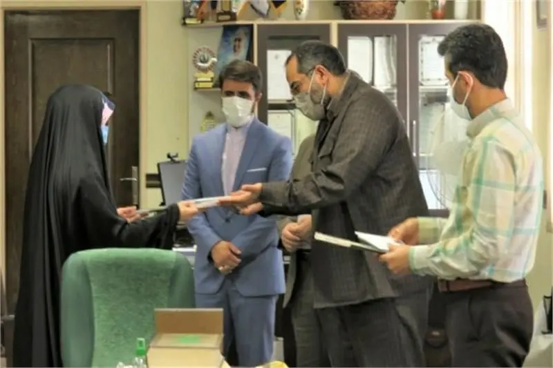 نوعروسان قمی با مهریه کم، تجلیل شدند

