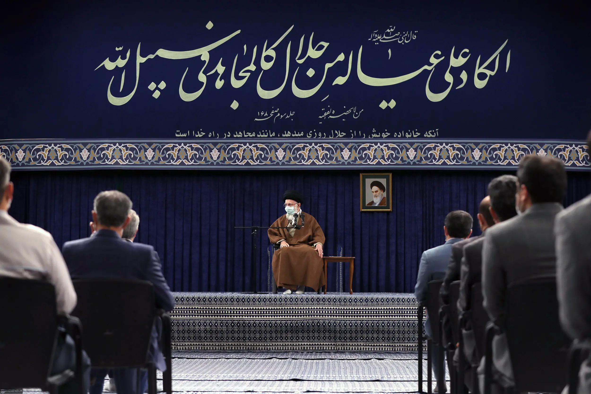 دولت کارهای اقتصادی مهمی در پیش دارد