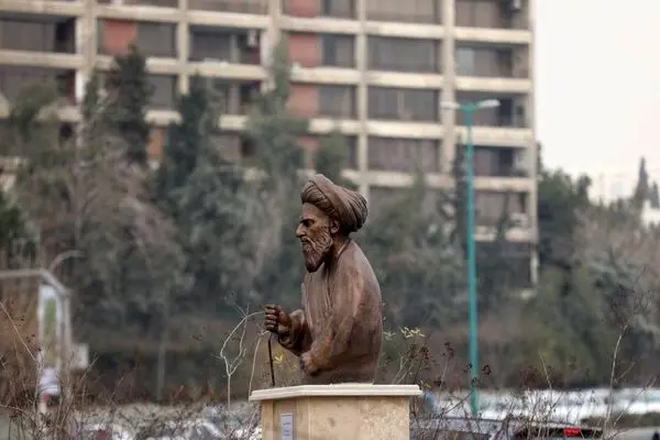  رونمایی از سردیس "شیخ فضل الله نوری"  در میدان صنعت