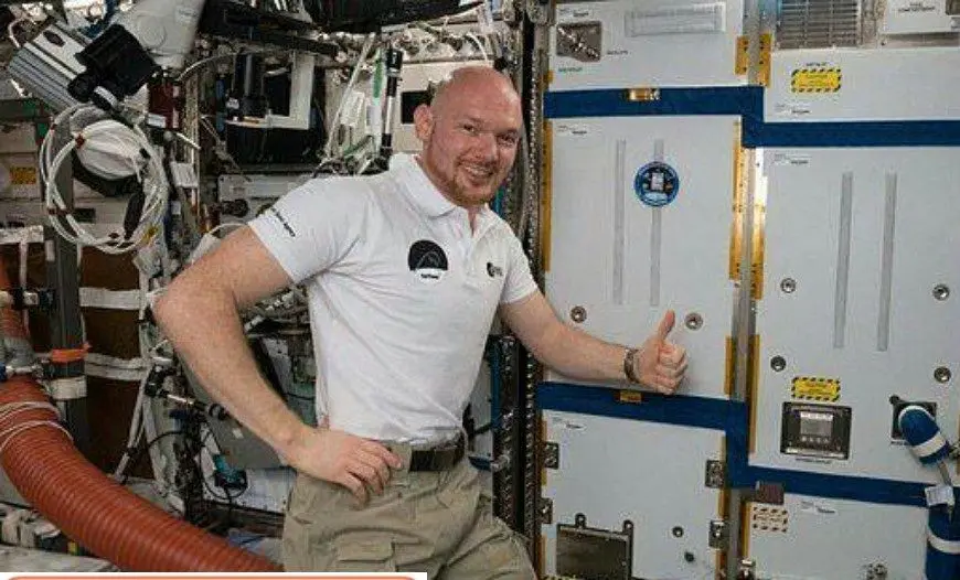 تولید اکسیژن از تنفس فضانوردان در فضا+عکس
